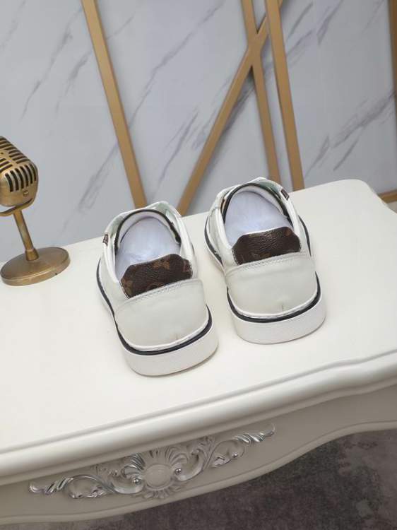Picture of Louis Vuitton Shoes _SKULVsz38-44mnf101015461